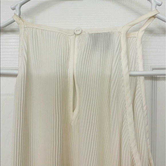 Beautiful Bebe Top❤️ - Picture 4 of 5